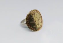 Load image into Gallery viewer, Croatian Tobacco Leaf Coin Sterling Silver Ring