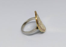 Load image into Gallery viewer, Croatian Tobacco Leaf Coin Sterling Silver Ring
