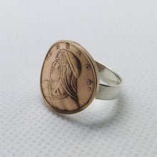 Load image into Gallery viewer, Panamanian Chief Urracá Coin Sterling Silver Ring
